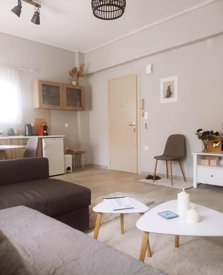 Xrysa'S Central City Apartment Mesolóngion 외부 사진