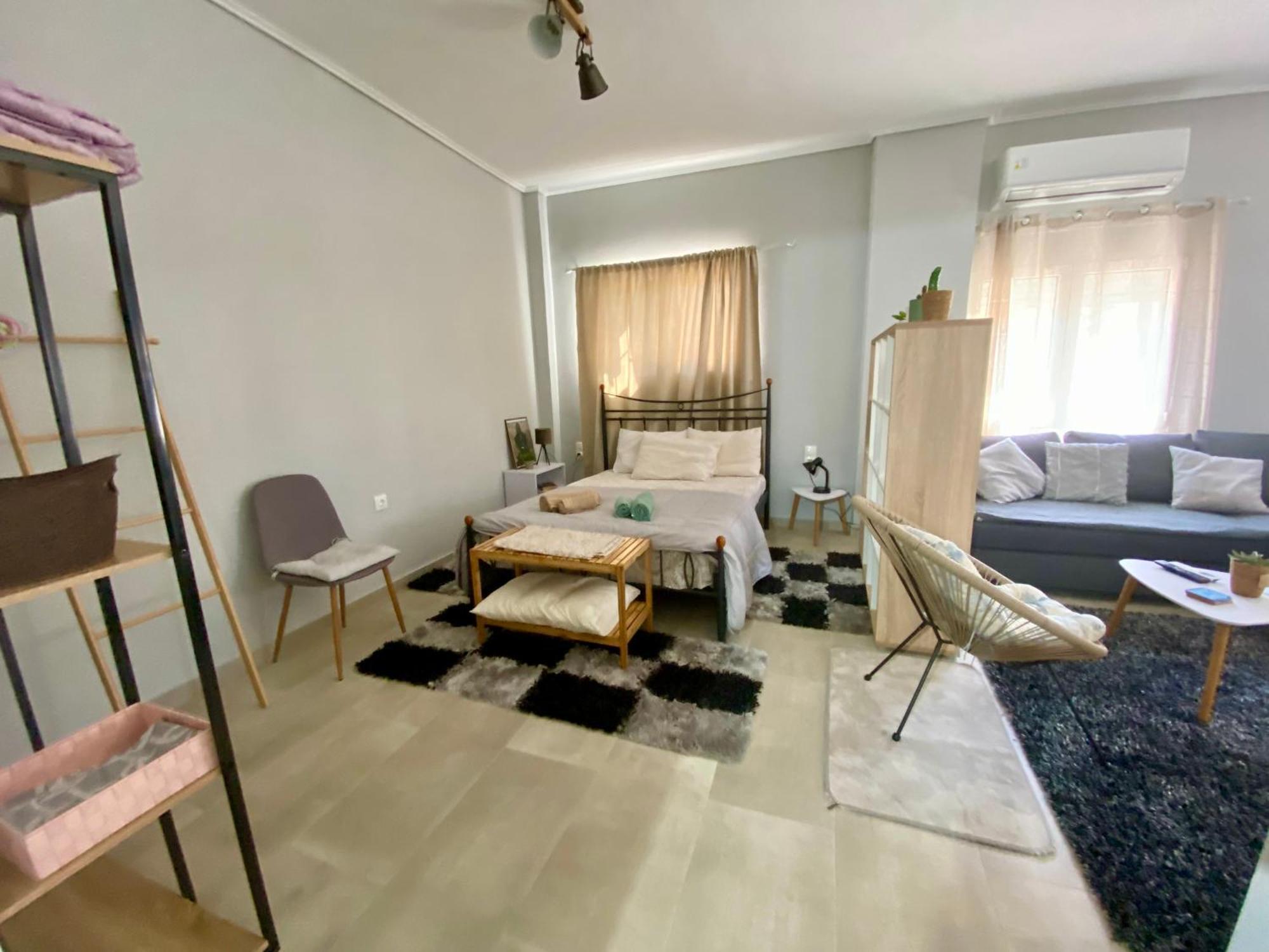 Xrysa'S Central City Apartment Mesolóngion 외부 사진